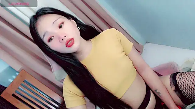 amomentoflust69 online show from May 22, 11:27 am