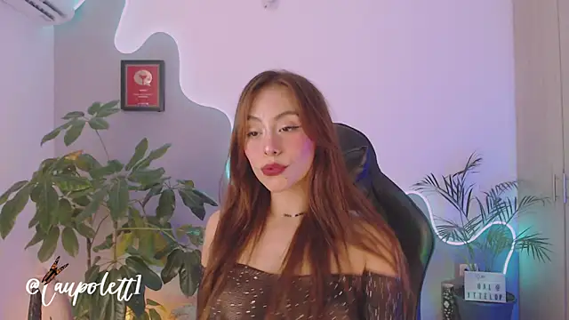 Snapshot of LauPolett chatting on December 19, 3:13 am LauPolett online show from December 19, 3:13 am