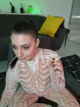 AryaSummersReal online show from June 14, 8:05 am
