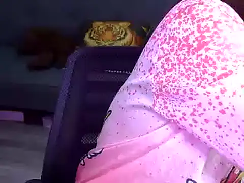 Bee 2k online show from November 10, 4:44 am