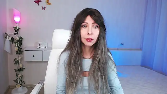 Snapshot of wendifoste chatting on December 17, 6:20 pm wendifoste online show from December 17, 6:20 pm