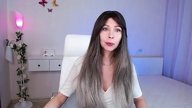 Snapshot of wendifoste chatting on December 20, 9:28 pm wendifoste online show from December 20, 9:28 pm