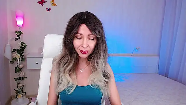 Snapshot of wendifoste chatting on January 24, 7:18 pm wendifoste online show from January 24, 7:18 pm