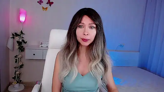 Snapshot of wendifoste chatting on November 14, 6:39 pm wendifoste online show from November 14, 6:39 pm