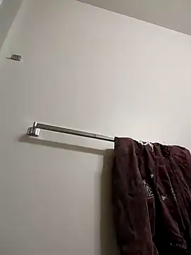 Snapshot of eatmeplease44 chatting on February 4, 9:10 pm eatmeplease44 online show from February 4, 9:10 pm