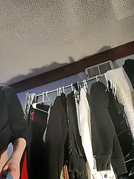 Snapshot of eatmeplease44 chatting on March 12, 2:45 pm eatmeplease44 online show from March 12, 2:45 pm