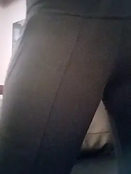 Snapshot of eatmeplease44 chatting on September 15, 9:42 am eatmeplease44 online show from September 15, 9:42 am