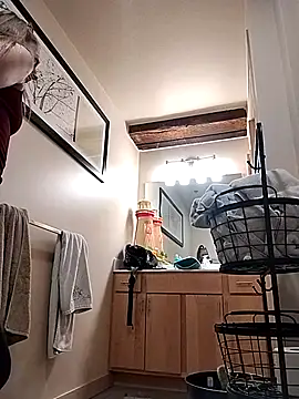 Snapshot of eatmeplease44 chatting on September 16, 12:55 am eatmeplease44 online show from September 16, 12:55 am