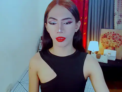ELLIZABETHFORCUMXX online show from October 24, 9:49 am