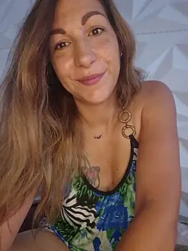 Snapshot of Lola-Roxx chatting on July 1, 7:54 am Lola-Roxx online show from July 1, 7:54 am