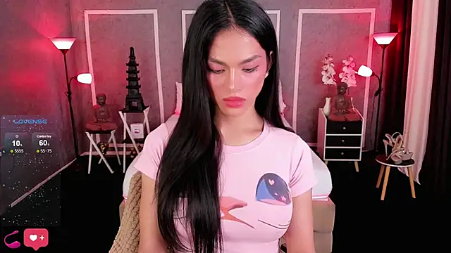 Snapshot of MsHannaSaint chatting on February 1, 1:12 am MsHannaSaint online show from February 1, 1:12 am