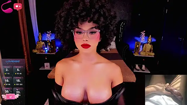 Snapshot of MsHannaSaint chatting on November 23, 10:26 am MsHannaSaint online show from November 23, 10:26 am