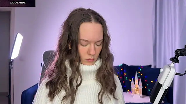 DivineBite online show from January 9, 2:20 pm