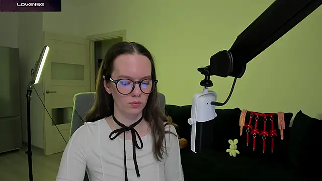 DivineBite online show from February 26, 5:56 pm