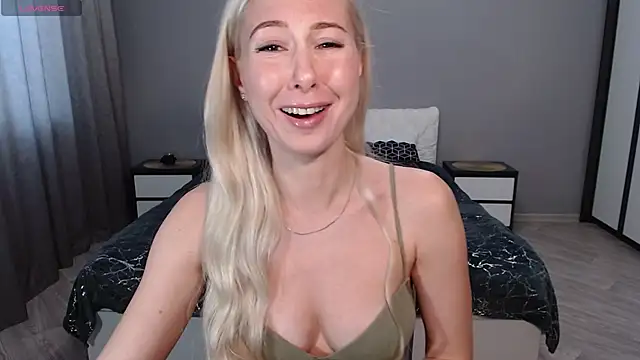 VictoriaTiger online show from January 10, 9:00 am