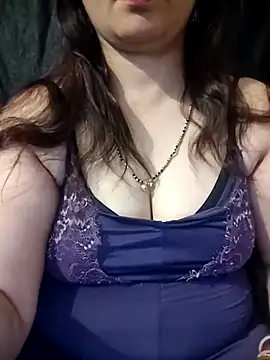 Snapshot of seema4xxxfun chatting on June 6, 7:02 am seema4xxxfun online show from June 6, 7:02 am