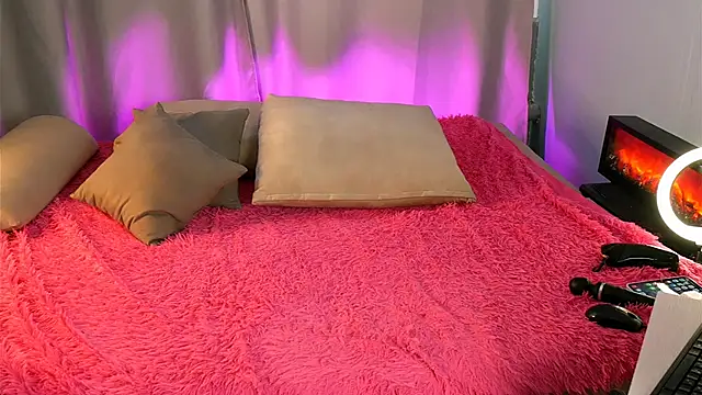 Snapshot of brrritney chatting on November 23, 4:01 am brrritney online show from November 23, 4:01 am