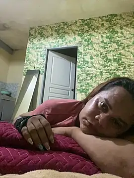 sweetyula online show from October 7, 1:25 am