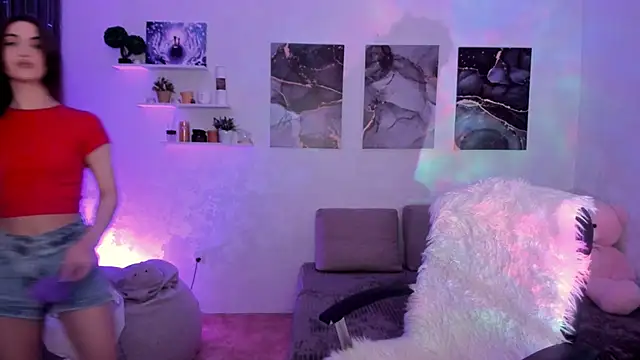 aPieceOfJoy online show from January 15, 9:40 pm