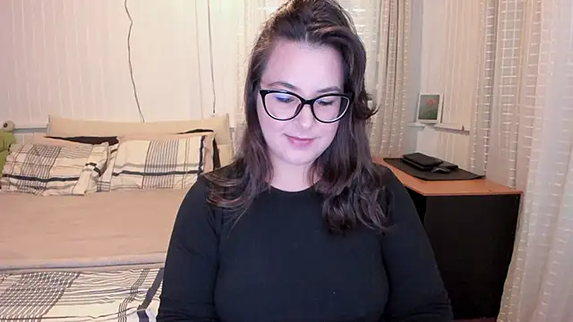 Snapshot of anna_love_hot chatting on May 15, 6:59 pm anna love hot online show from May 15, 6:59 pm