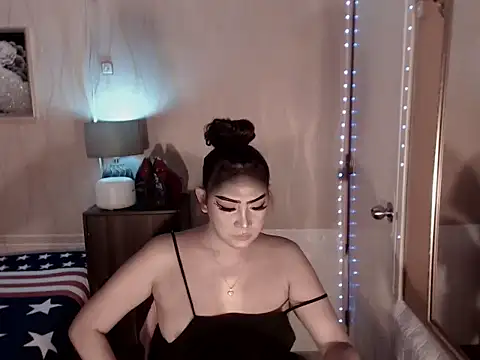 Snapshot of Biancafoxie chatting on October 22, 7:52 am Biancafoxie online show from October 22, 7:52 am