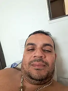 Snapshot of Ben_joseph1976 chatting on January 1, 9:52 pm Ben joseph1976 online show from January 1, 9:52 pm