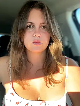 Snapshot of Samantha_official chatting on October 23, 8:35 am Samantha official online show from October 23, 8:35 am