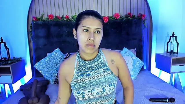 Snapshot of Karlagonzales_ chatting on November 14, 9:41 am Karlagonzales online show from November 14, 9:41 am