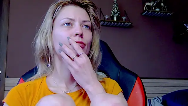 karo123421 online show from December 14, 9:25 am