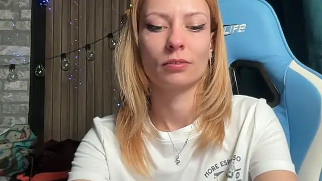 karo123421 online show from February 12, 9:43 pm