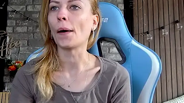 karo123421 online show from March 5, 11:06 am