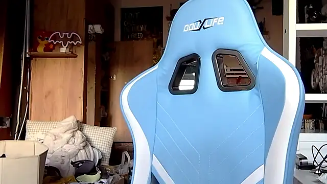 karo123421 online show from March 11, 3:29 pm