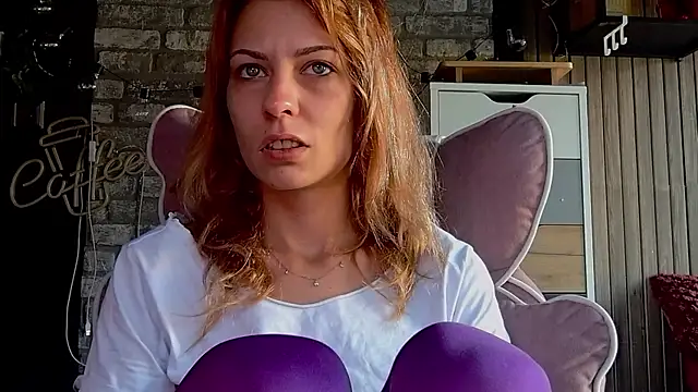 karo123421 online show from July 26, 4:31 am