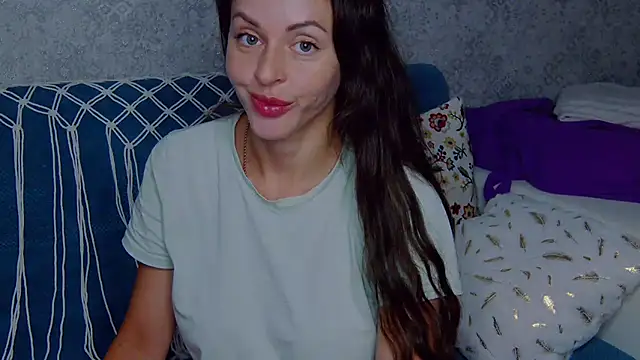 Snapshot of Brilliant_Doll chatting on July 8, 3:44 am Brilliant Doll online show from July 8, 3:44 am