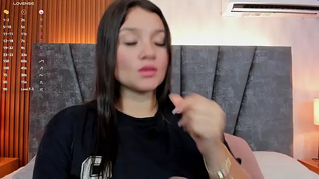 Snapshot of Falak_sweett_ chatting on February 18, 12:17 pm Falak sweett online show from February 18, 12:17 pm