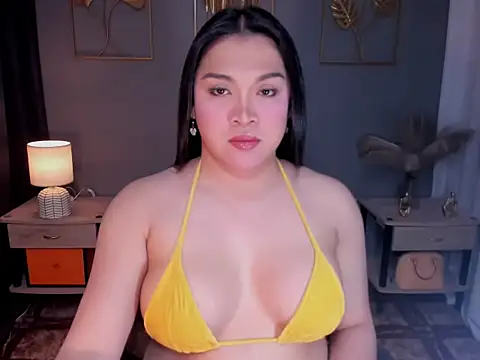 Snapshot of MaxeneCullens chatting on September 24, 4:49 am MaxeneCullens online show from September 24, 4:49 am