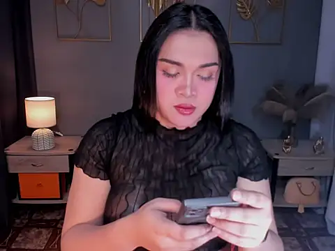 Snapshot of MaxeneCullens chatting on November 4, 2:54 am MaxeneCullens online show from November 4, 2:54 am