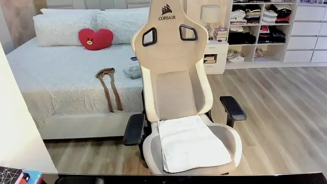 stefializon online show from March 10, 1:10 am