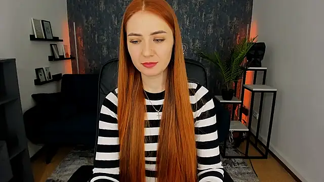 Snapshot of Adelyna_Bird chatting on January 13, 8:26 am Adelyna Bird online show from January 13, 8:26 am