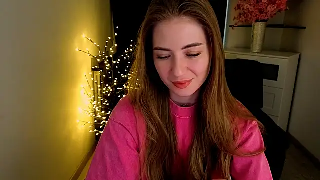 Adelyna Bird online show from March 16, 8:18 am