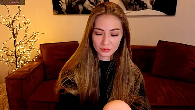 Adelyna Bird online show from July 5, 7:26 am