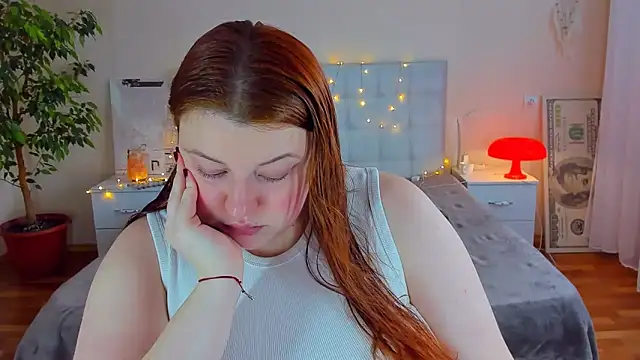 PolinaSalvatore online show from February 25, 1:10 pm