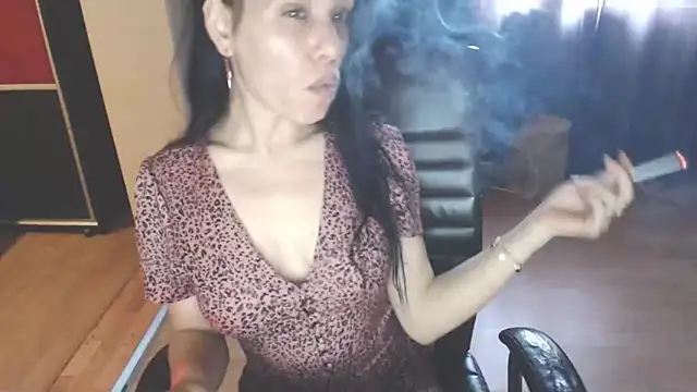 Snapshot of GoldenSasha chatting on January 29, 11:20 am GoldenSasha online show from January 29, 11:20 am