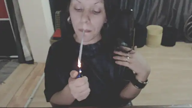 Snapshot of GoldenSasha chatting on November 15, 6:37 pm GoldenSasha online show from November 15, 6:37 pm