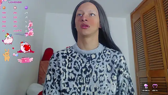 Snapshot of Summer_XO chatting on January 10, 4:12 am Summer XO online show from January 10, 4:12 am