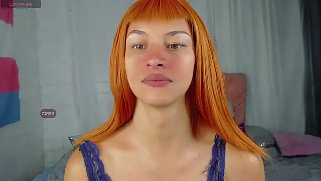 Snapshot of Summer_XO chatting on September 18, 1:18 am Summer XO online show from September 18, 1:18 am