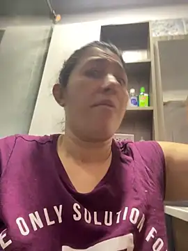 Snapshot of andreaisis2 chatting on January 17, 5:30 pm andreaisis2 online show from January 17, 5:30 pm