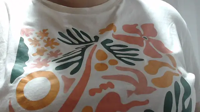 Snapshot of andreaisis2 chatting on October 18, 2:03 am andreaisis2 online show from October 18, 2:03 am