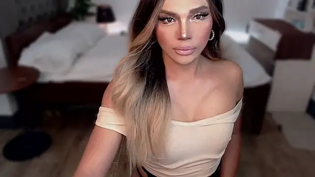 liaa lurrecams online show from November 7, 6:46 am