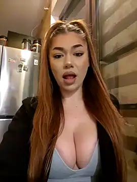 Snapshot of Ella_sweety chatting on January 17, 8:22 pm Ella sweety online show from January 17, 8:22 pm